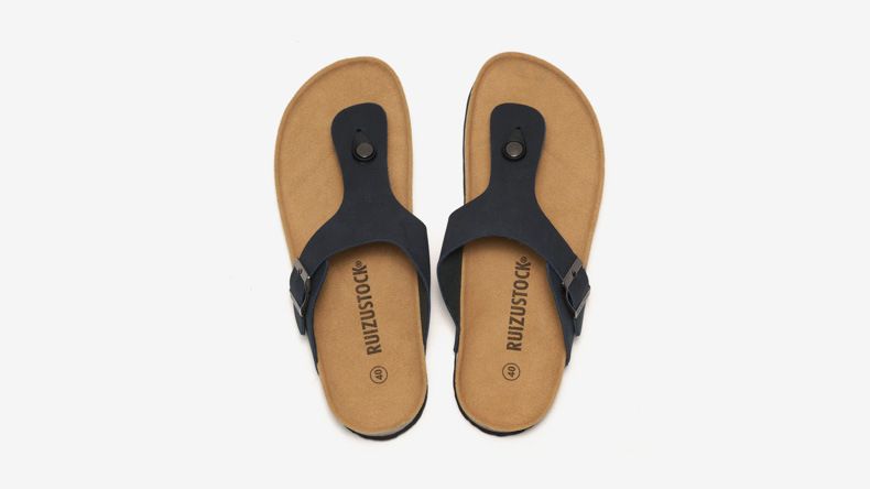 SHLIANG New Spring Summer Men's Soft Wood Slippers Fashion Flip Flops Beach Shoes Water Squeeze Cool Sandals Y0555_voghion.com