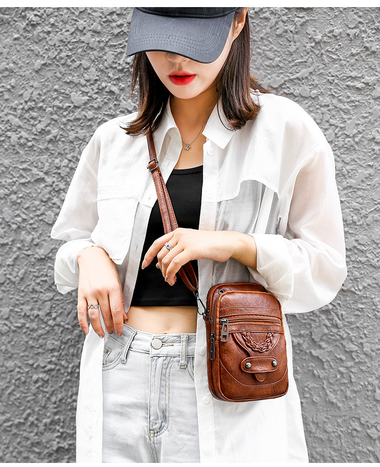 Elegante borsa a tracolla da donna - Piccola borsa a tracolla in morbida pelle PU con dettagli intrecciati e borchie, tasca per telefono e multiscomparto (marrone/nero)_voghion.com