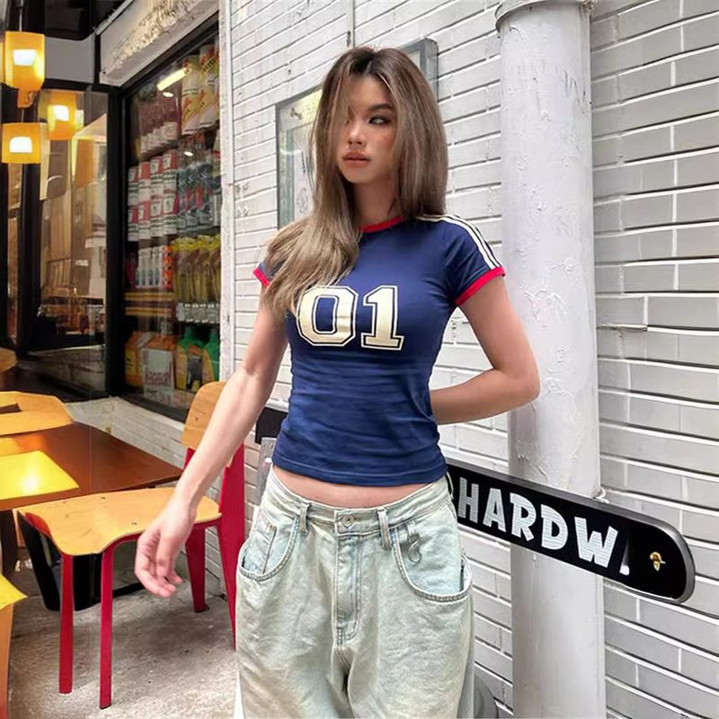 T-shirt da donna in stile retrò americano, vestibilità slim, girocollo, manica lunga, stampa a righe – Tessuto in maglia confortevole con design a blocchi di colore_voghion.com