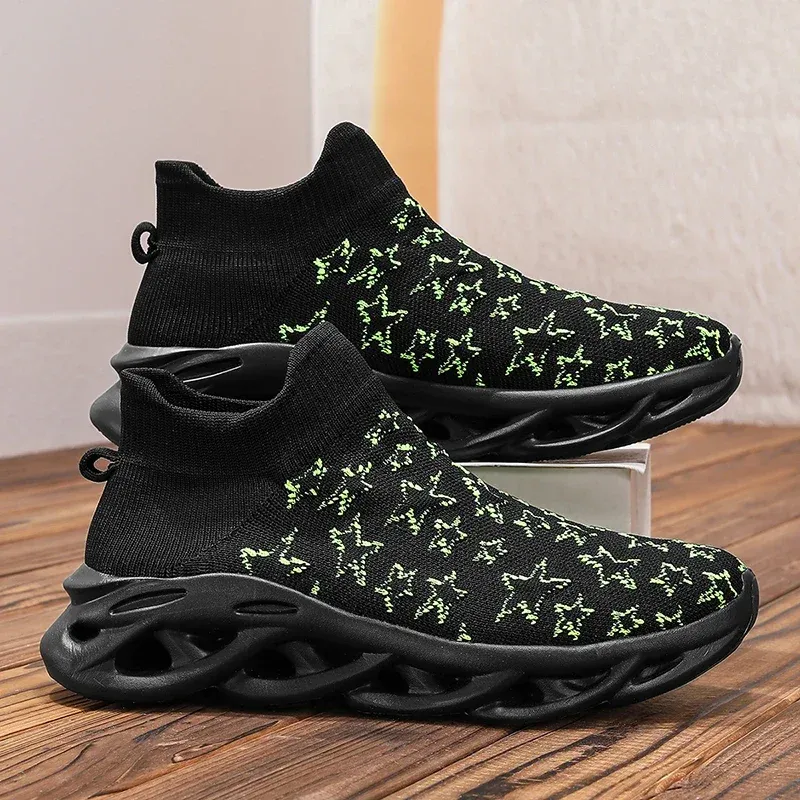 Herren Laufschuhe Sommer Neue Gestrickte Socken Atmungsaktive Freizeitschuhe Männer Bequeme Sportschuhe_voghion.com