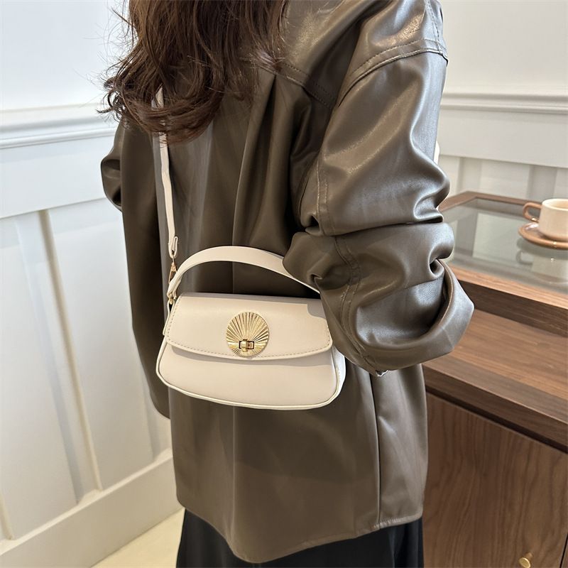 New Fashion Trendy High end Lock Buckle Handheld Small Square for Women's 2024 Summer Versatile and Beautiful One_voghion.com