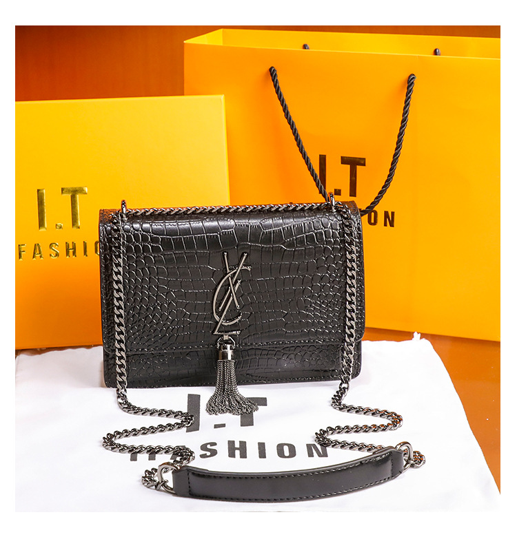 Borsa quadrata piccola a tracolla con catena a tracolla con motivo coccodrillo estivo di nuova moda da donna_voghion.com