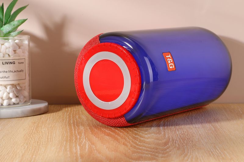 Nieuwe TG639 Music Pulse Bluetooth-luidspreker Half scherm Zeven kleuren lantaarnkaart draadloze radio met hoog volume geluid_voghion.com