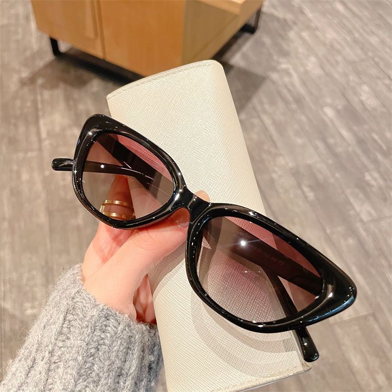 Green Same Style GM Cat Eye Small Frame Myopia For Women With Bare Skin, Thin Face, Anti UV Polarized_voghion.com