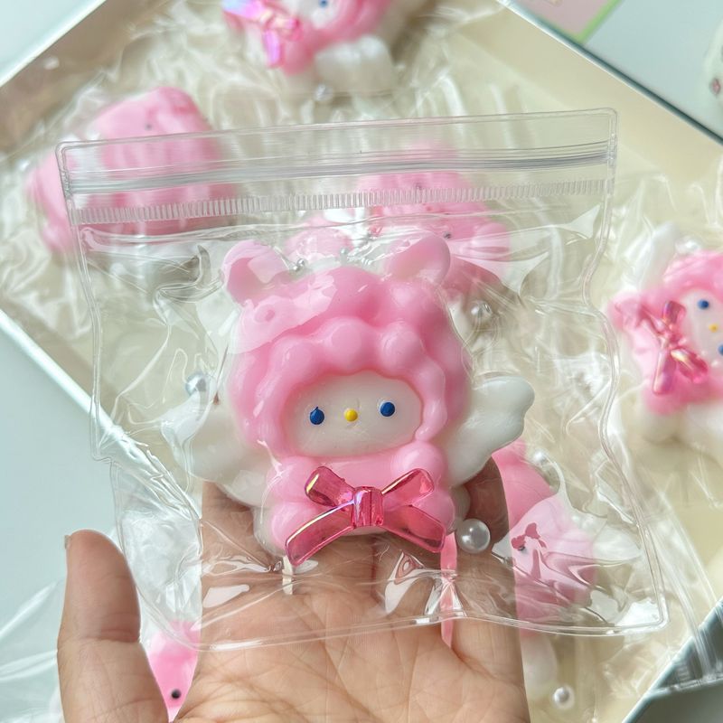 Schaumstoff-Squishies, süßes kleines Schweinchen, Kneifspaß, rosa Engel, kleines Schweinchen und Lamm, Stressabbau-Spielzeug zum Stressabbau und zur Entspannung, langsame Erholung_voghion.com