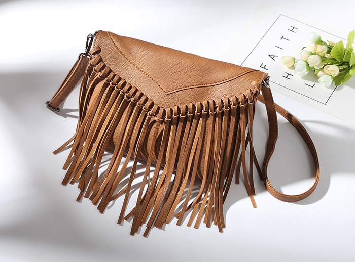 New fashionable women's shoulder bag, personalized envelope, tassel bag, women's crossbody bag, thin women's bag_voghion.com