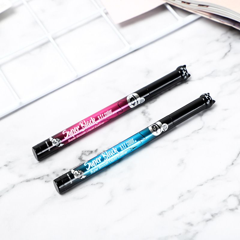 Duurzame, waterdichte eyelinerpen met een veegfunctie, snel drogende punt, soepele waterstroom en een eyelinerpen die geen inkt lekt._voghion.com