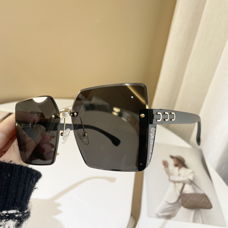 Women's Glasses trimmed square large frame sunglasses for women with UV protection, round face slimming sunglasses, advanced_voghion.com