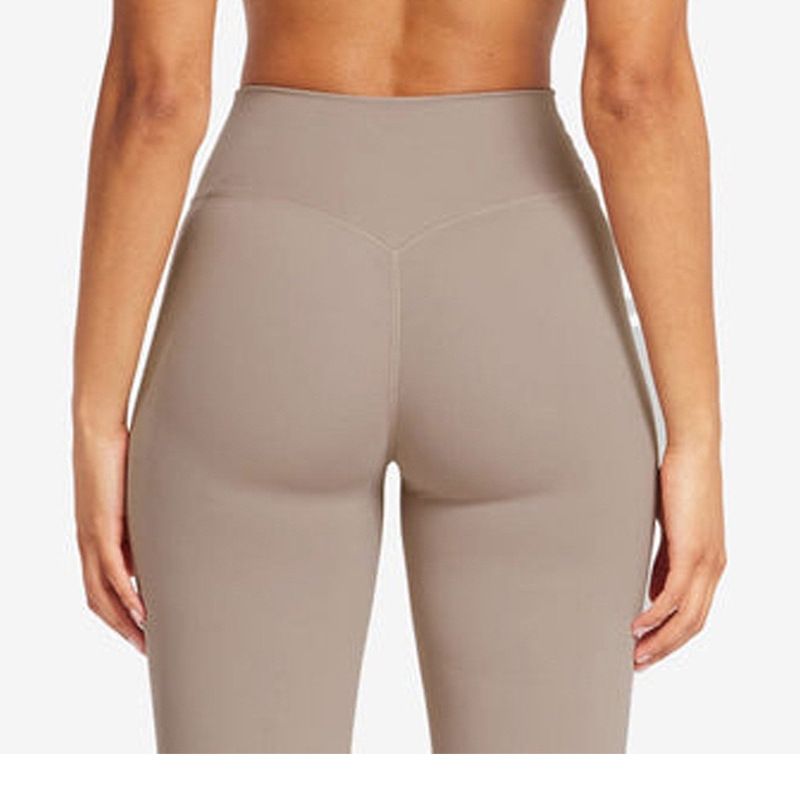Débardeur de yoga fitness avec coussinets de poitrine, joli caraco dos nu, sensation de légèreté, ensemble de sport taille haute à séchage rapide pour femme_voghion.com