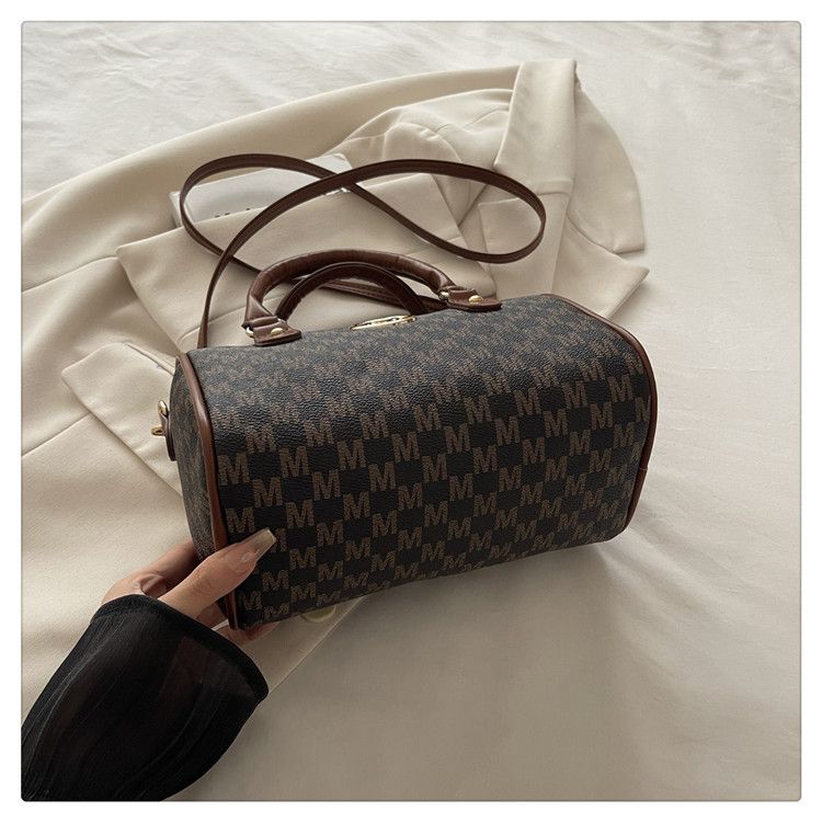 Stylish Shoulder Bag For Everyday Use Soft PU Bucket Bag With Zipper Closure Crossbody Handbag In Neutral Tones Functional For Work Or Leisure_voghion.com