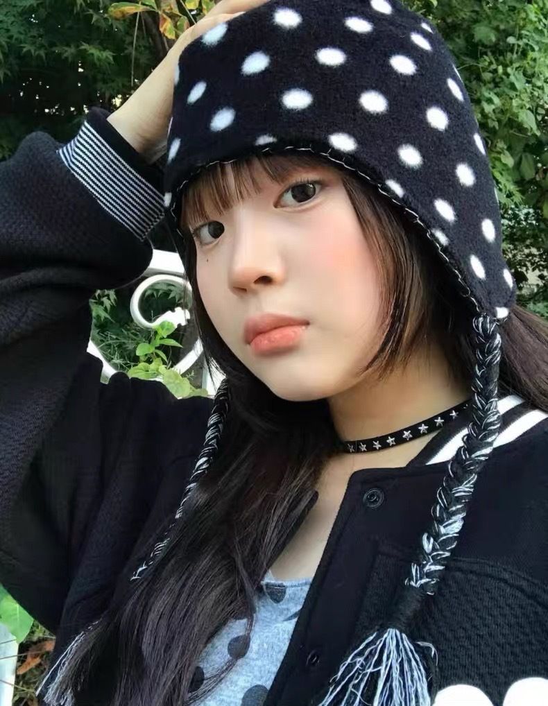 Nuovo berretto termico a pois autunno/inverno 2025, elegante cappello in maglia di lana_voghion.com