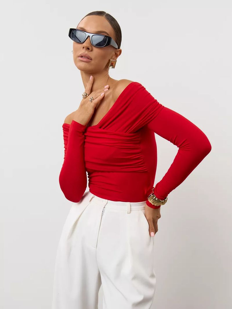 Top avvolgente con volant e spalle scoperte – Camicetta in cotone elasticizzato a maniche lunghe_voghion.com
