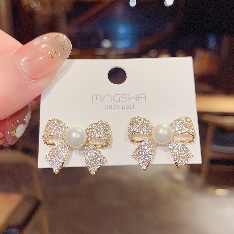 Damesoorbellen zilveren naald Koreaanse stijl mini-boogoorbellen high-end oorbellen eenvoudige zoete kleine korte oorbellen groothandel_voghion.com