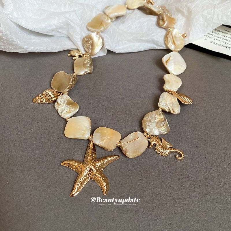 Shell Starfish Seahorse Conch Necklace Ocean Series Beach Vacation Style Collarbone Niche Light Luxury High-End Neck_voghion.com