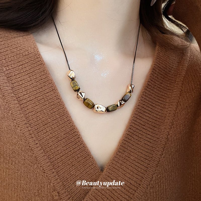 Collana con pietra occhio di tigre quadrata di Maillard per donna autunno inverno, piccola e unica, catena per clavicola, alta qualità._voghion.com