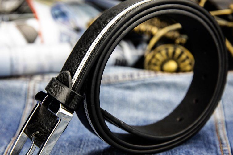 Cintura da uomo in pelle con fibbia ad ardiglione, cintura casual alla moda coreana, cintura in pelle di mucca_voghion.com