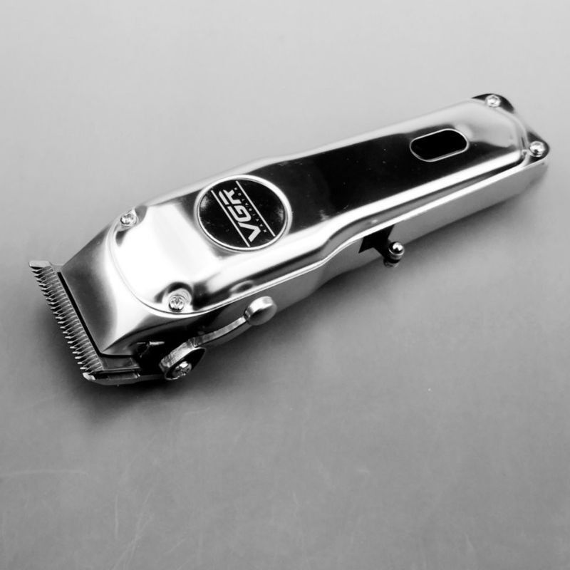 VGR V-032 Steel akumulatorski profesionalni strižnik za lase z polnilnikom Ohišje iz nerjavečega jekla_voghion.com