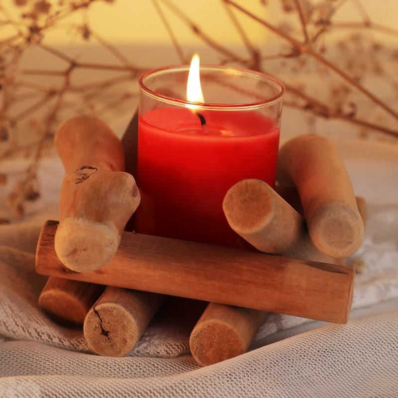 Çiftlerin Yatak Odasında Romantik Bir Atmosfer Yaratması İçin Çilek Kokulu Kırmızı Düşük Sıcaklıklı Seks İlgi Mumları._voghion.com