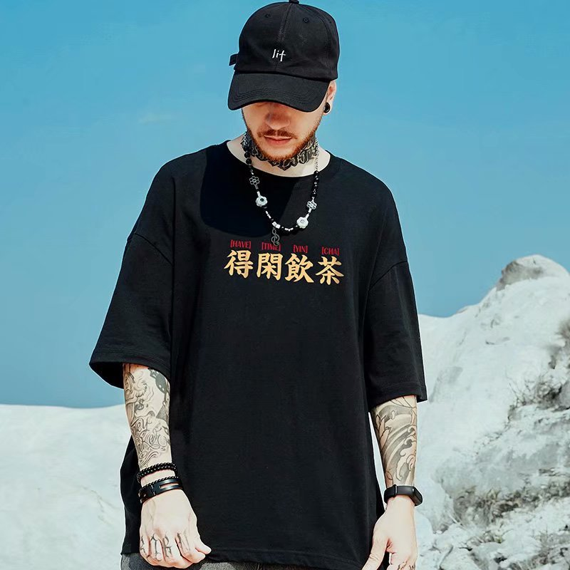 C&JChina-schickes Jugend-T-Shirt für dicke Männer, Mode ins kurzärmlige Modelabel, lockerer Sommer plus übergroße Mode mit halben Ärmeln_voghion.com