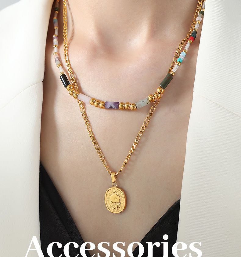 Collana con catena fatta a mano in perline rotonde multicolori in pietra naturale, in acciaio al titanio e oro, personalizzata per l'imperatrice vedova_voghion.com