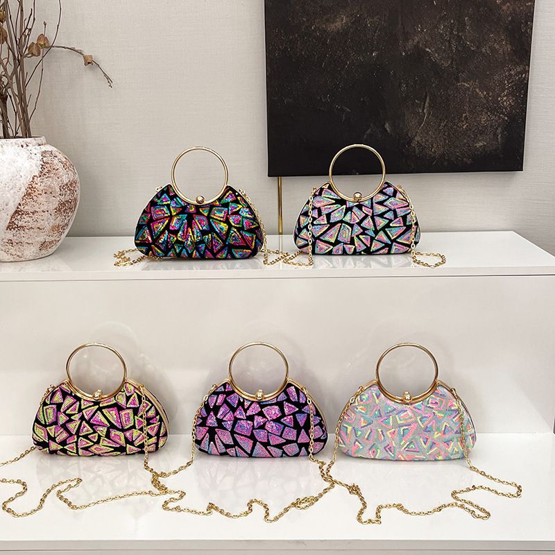 Borsa a mano rotonda patchwork da sera con paillettes e chiusura a conchiglia 2025 Nuova borsa a tracolla piccola con catena alla moda Tianmi_voghion.com
