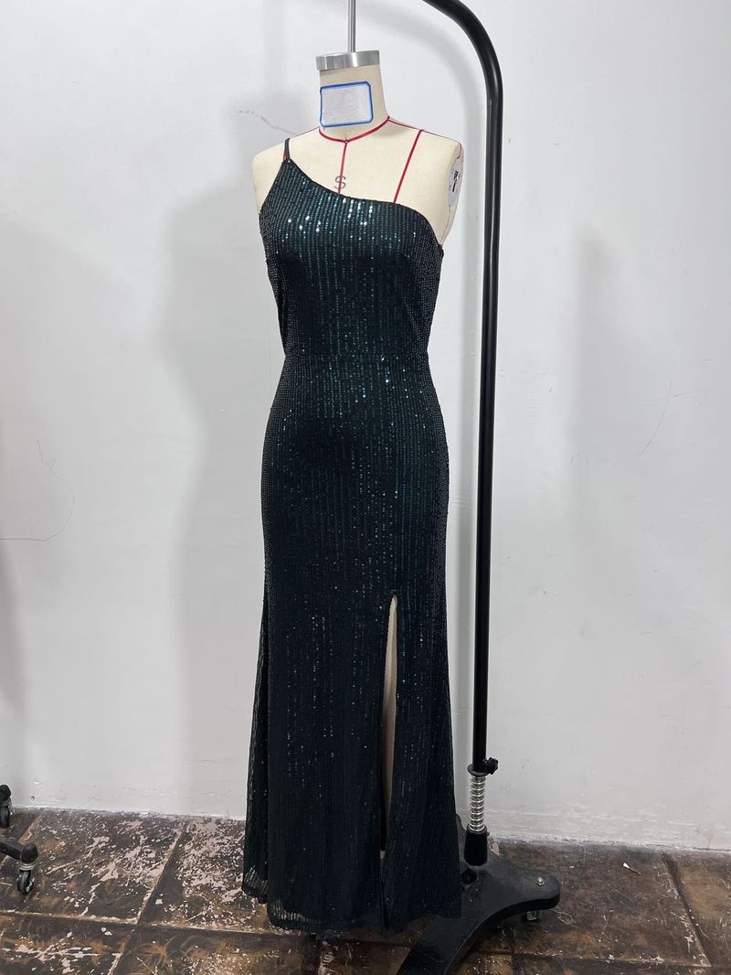 "Damen Pailletten One-Shoulder Bodycon Kleid – Schlitz High-Low Abendkleid (S-XXL, Smaragdgrün)"_voghion.com