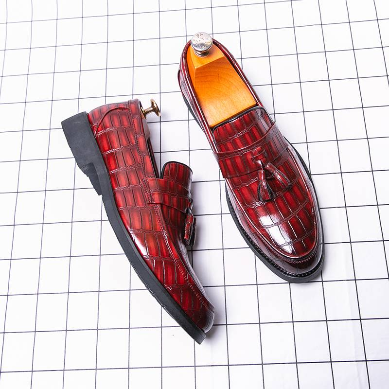 Neue Mode aus echtem Leder Quaste Business Casual Loafer Schuhe für Männer Schwarze Business Formale Lederschuhe für den täglichen Büro Casual Herrenschuhe für Dr_voghion.com