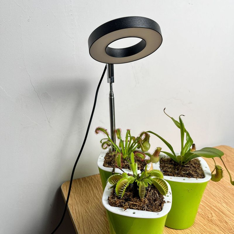 Full Spectrum Indoor Solar LED Plant Growth Lamp For Succulent Plants And Flowers Indoor Ground Mounted Retractable_voghion.com