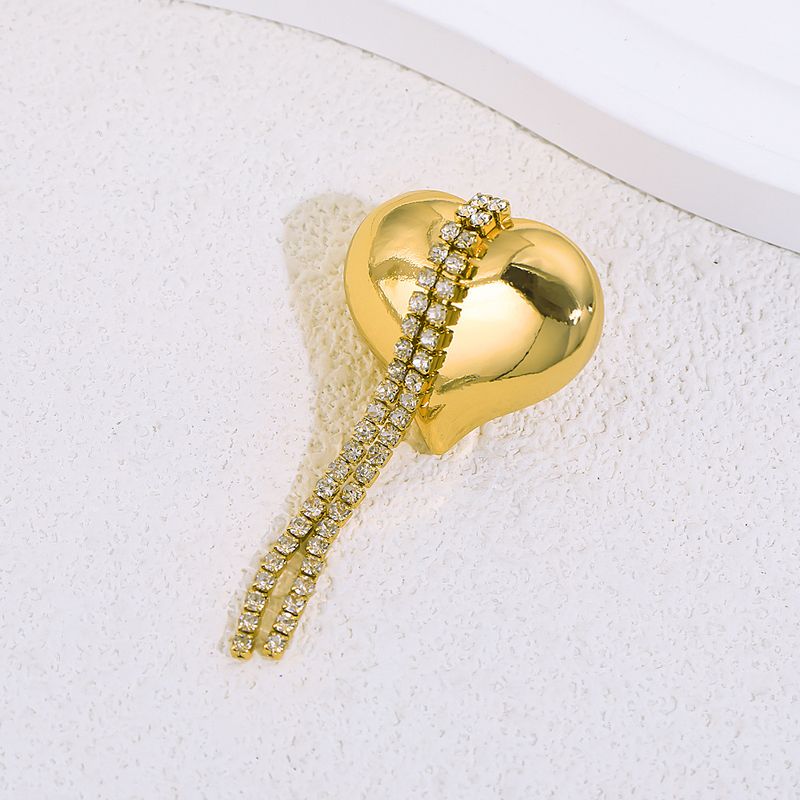 Con un design unico per le donne, orecchini placcati in oro in stile francese leggero e lussuoso, orecchini con nappe a forma di cuore_voghion.com