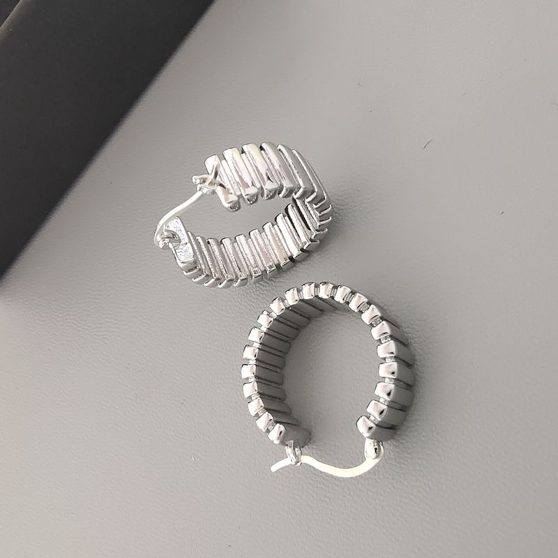 Ashui Stessa trama Striscia S Argento Ago Elegante Meccanico Minimalista Orecchini a cerchio in oro bianco elettroplaccato_voghion.com