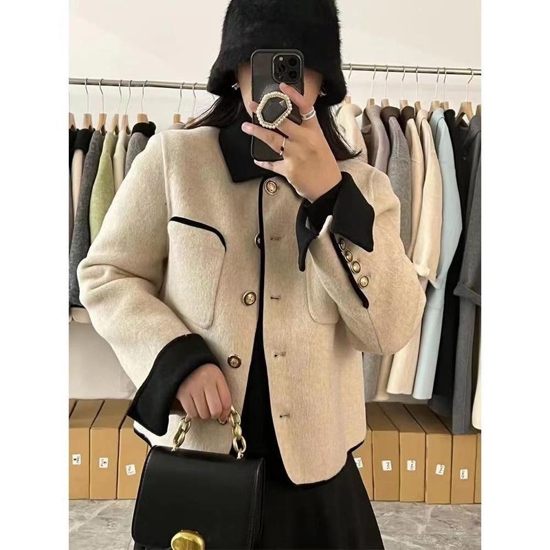 Cappotto corto da donna in finto cashmere double-face con bottoni dorati, capospalla in tweed petite, primavera e autunno_voghion.com