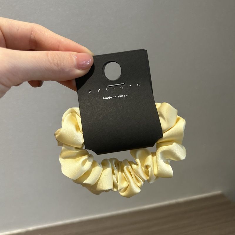 Fashionable Temperament Silky Temperament Satin Small Intestine Scrunchie Simple Solid Color French Tie Hair Cord Leather Band Small Intestine_voghion.com