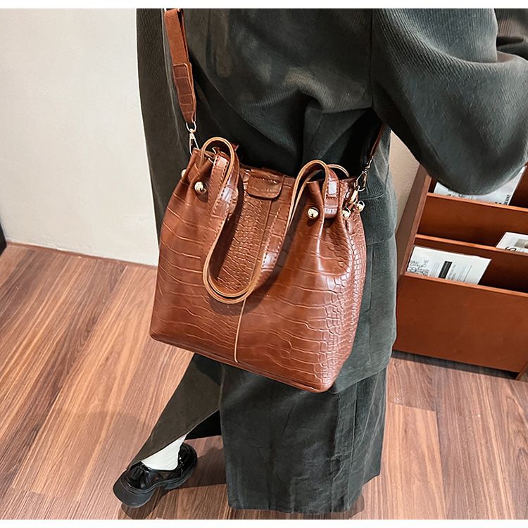 Advanced Crocodile Pattern Handbag for Women 2024 New Texture Single Shoulder Trendy Fashion Versatile Crossbody Bag_voghion.com