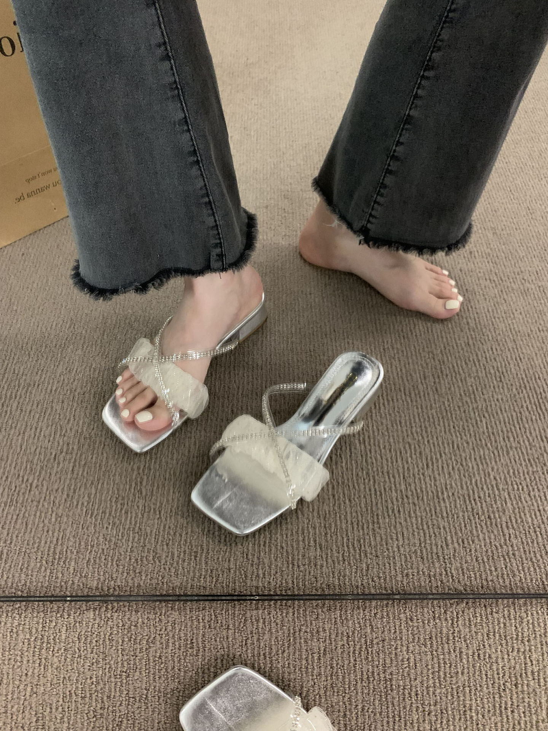 Sandálias prateadas com luz francesa, sandálias de salto alto com strass para uso ao ar livre, verão 2024, novos chinelos romanos_voghion.com