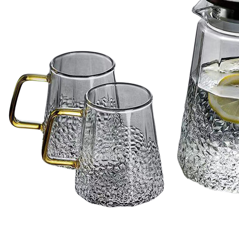 Zestaw szklanych dzbanków i kubków – dzbanek 1800 ml + kubek 300 ml do mrożonej herbaty, soku, mleka. Bez BPA. Budżetowy prezent do domu, kawiarni i na imprezy._voghion.com