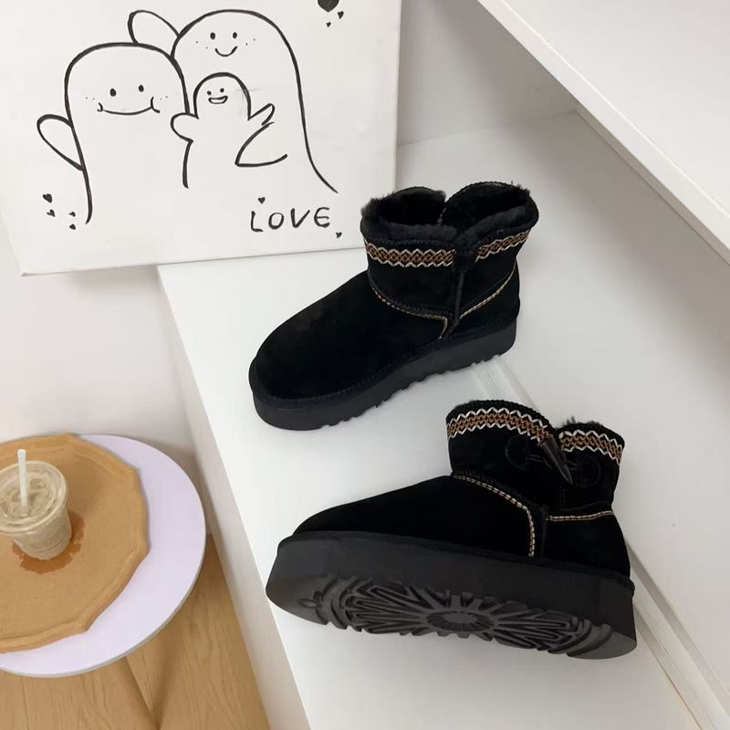 Winter New Short Boots Cowhide Snow Boots Women's Shoes Cow Horn Button Embroidery Thick Sole Warm And Non Slip Thick Snow Boots_voghion.com