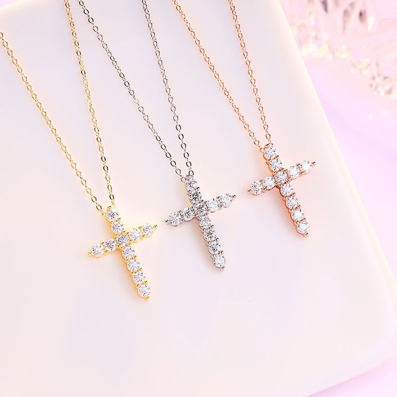 Collana con croce in moissanite per donna, argento sterling, lusso leggero, nicchia, sensazione di alta qualità, versatile, nuovo stile 2022._voghion.com