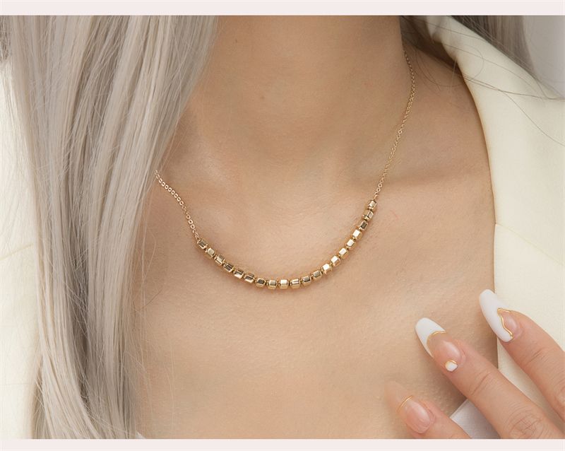 2025 Nya Ankomster 14K Guldfyllda Pärlor Elegant Pärl Choker Handgjorda Hängen Antracitbeständigt Halsband Boho Damsmycken_voghion.com