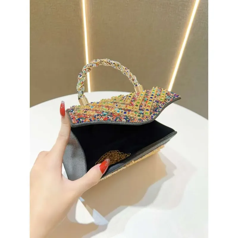 Borsa a mano con tracolla versatile da donna, di lusso, per feste e serate, con strass, di nuova concezione e design di nicchia._voghion.com