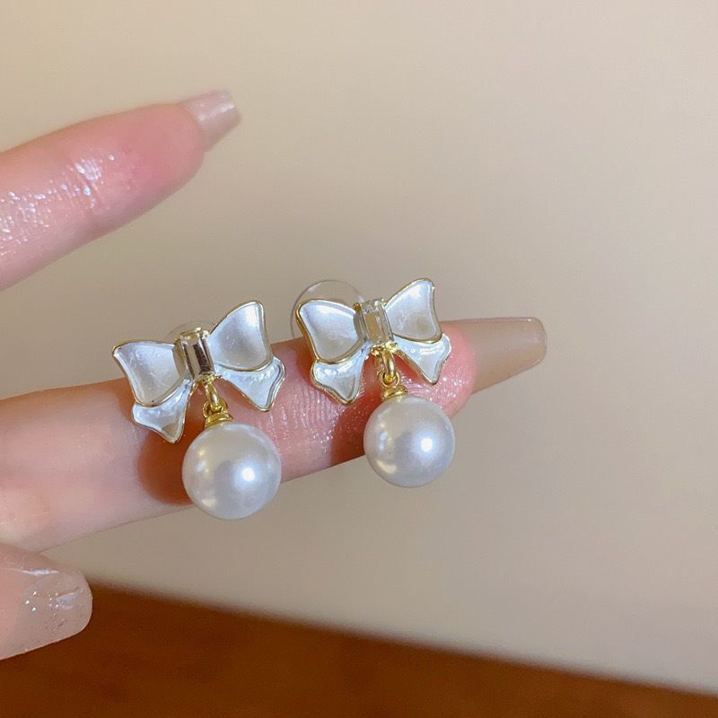 Silver needle pleated flower pearl heart French geometric earrings, niche commuting new and earrings_voghion.com