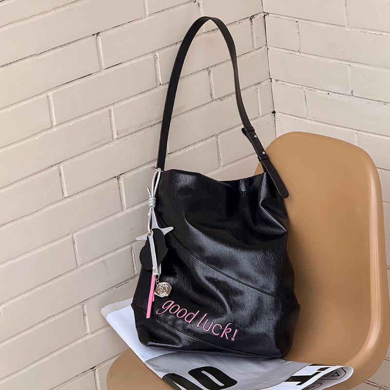 Bolso de mano de gran capacidad con colgante apilable, nuevo diseño de bordado de primavera y verano de 2025, bolso de hombro informal de moda para uso diario._voghion.com