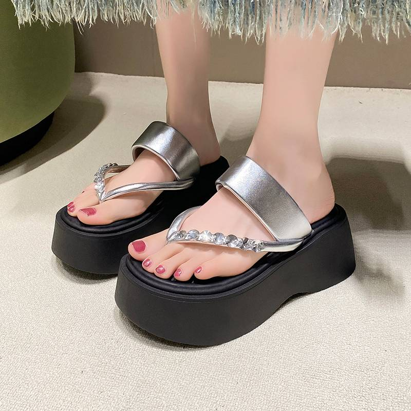 Silver Height Increasing Rhinestone Flip Flops For Women's Summer Outdoor Wear, New Style Of Sponge Cake Thick Soled Beach Sandals_voghion.com