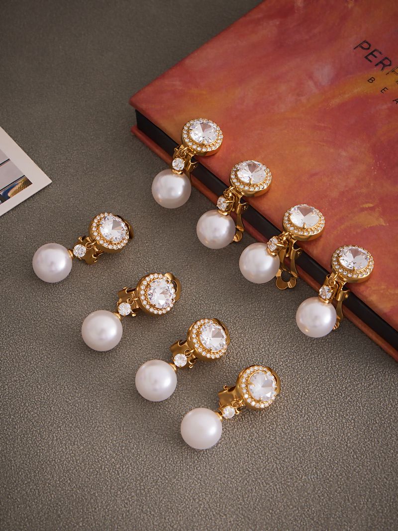 Elegant Retro Shell Bead Micro Diamond Zircon Ear Clip With Square Sugar, Simple Temperament, Light Luxury, Women Without Ear Holes Can Wear_voghion.com