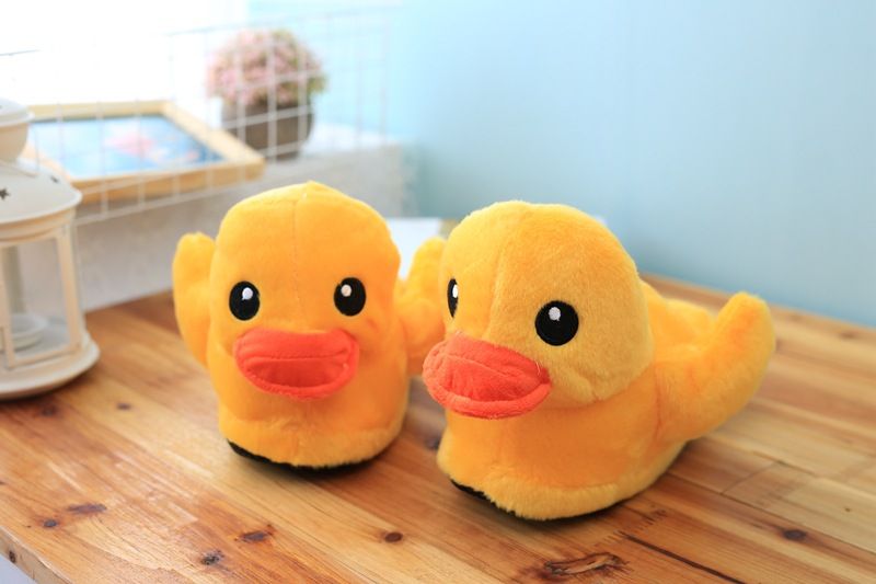 Autumn And Winter Hong Kong Couple Big Slippers Cute Plush Little Yellow Duck Doll Home Bag With Cotton Shoes Wholesale_voghion.com