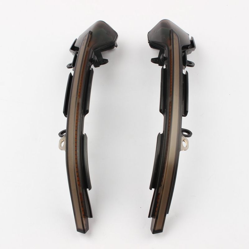 2 pezzi Dinamica Lampeggiante per Seat Leon III 5F ST FR Cupra Arona KJ7 Ibiza 6F LED Indicatori di direzione Specchio Freccia 2013 2017 2018 2019_voghion.com