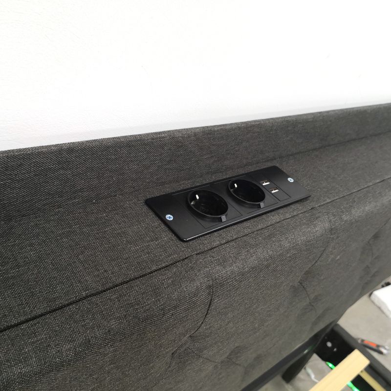 Polsterbett 140x200cm Con USB-Ladefunktion, LED, Leinenstoff Grau_voghion.com