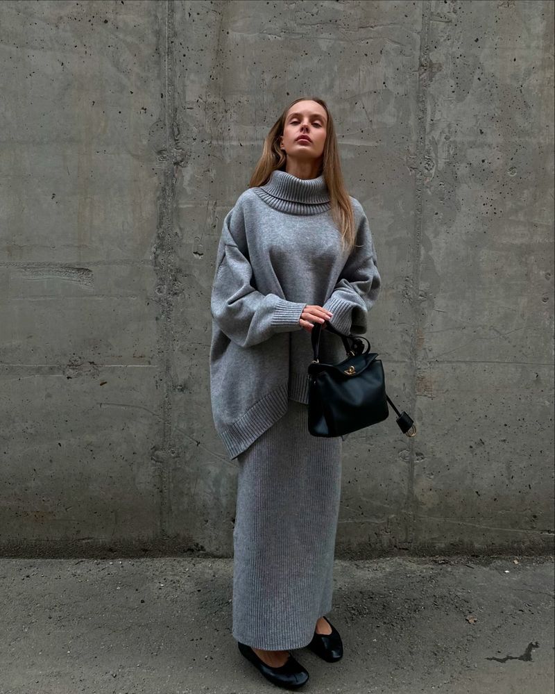 Elegant High-neck Sweater & Straight Leg Pants Set For Women Soft Gray Knitwear Comfortable & Stylish Outfit, Versatile Fall Winter Wardrobe Essential_voghion.com