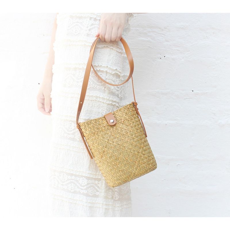 Straw - Woven Hand - Knitted Cross - Body Bag, A Niche And Versatile Shoulder - Carried Coin Purse, Raffia Mobile Phone Bag For Beach Vacations, Women_voghion.com