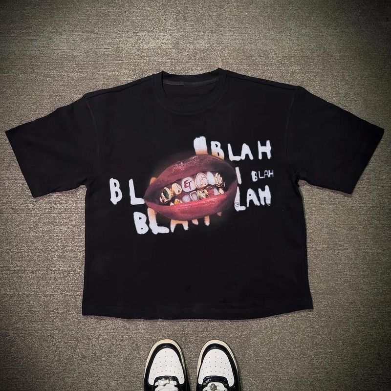 Herrenbekleidung American Street Style Persönlichkeit Design Mode Lippen Brief Print Kurzarm T-Shirt_voghion.com