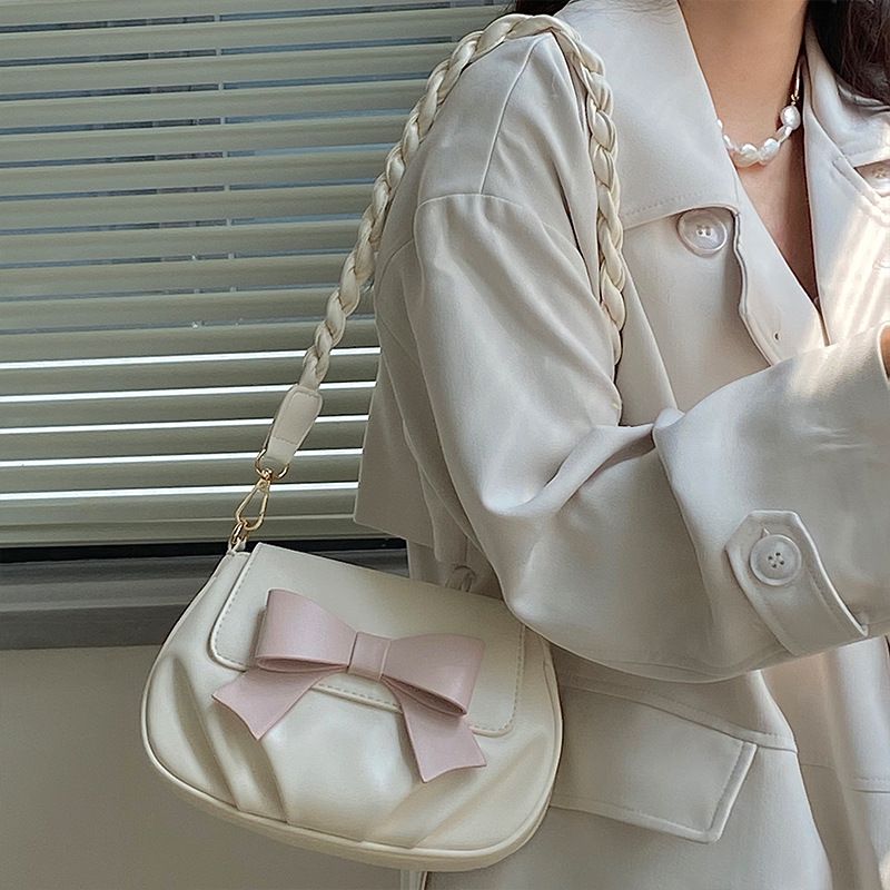 Borsa a tracolla monospalla morbida con nuvola piegata, rotonda, piccola, carina, estiva, fresca, dolce, a farfalla, per donna_voghion.com